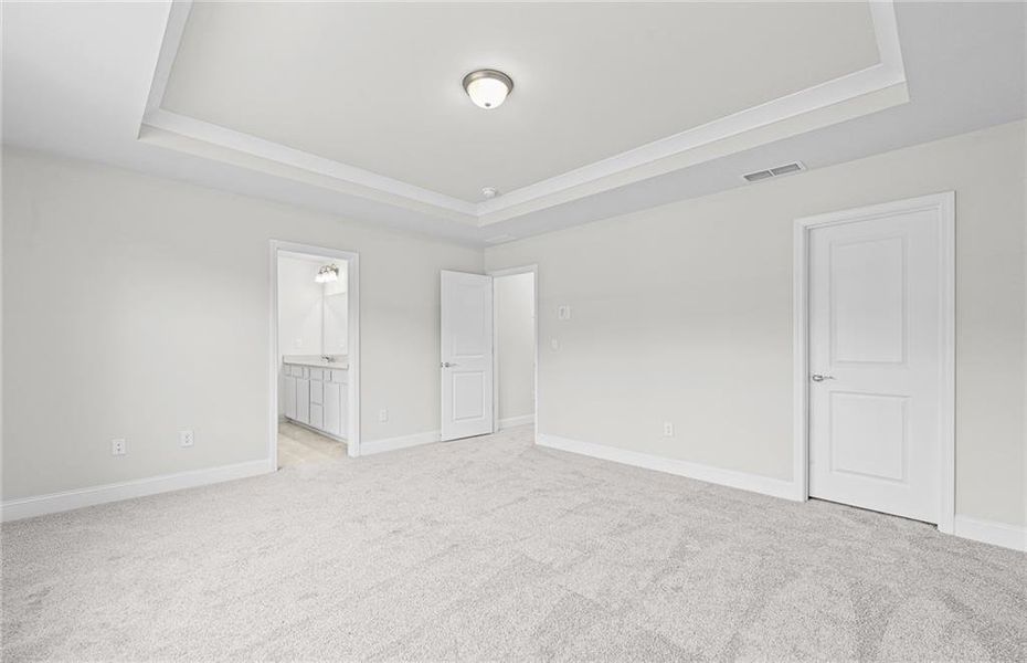 Spacious, unfurnished interior of a new home in Overland, Locust Grove (Image 37).