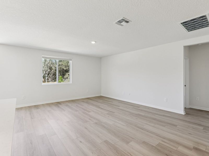 Spacious, unfurnished interior of a new home in Salt Meadows - Classic Series, Parrish (Image 9).