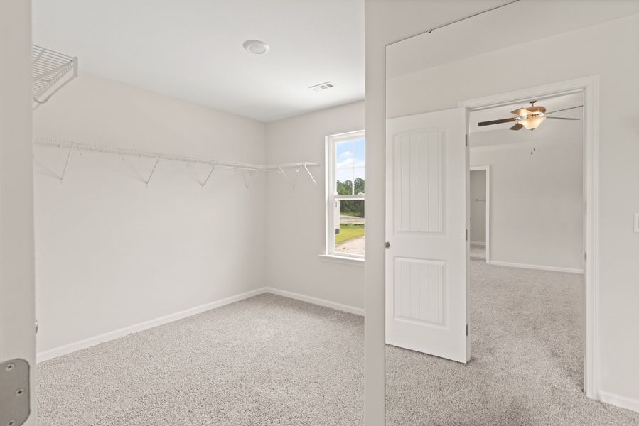Spacious, unfurnished interior of a new home in Camden Crossing, Savannah (Image 33).