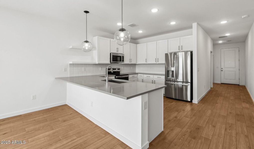 MR Lot #80 Kitchen (2) (Large)