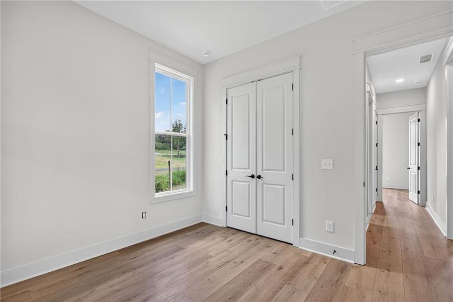 Spacious, unfurnished interior of a new home in , Dallas (Image 26).