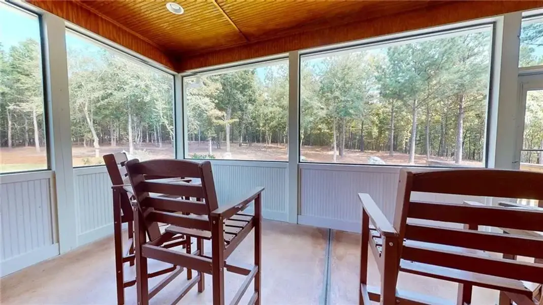 Image 74 of a home in .