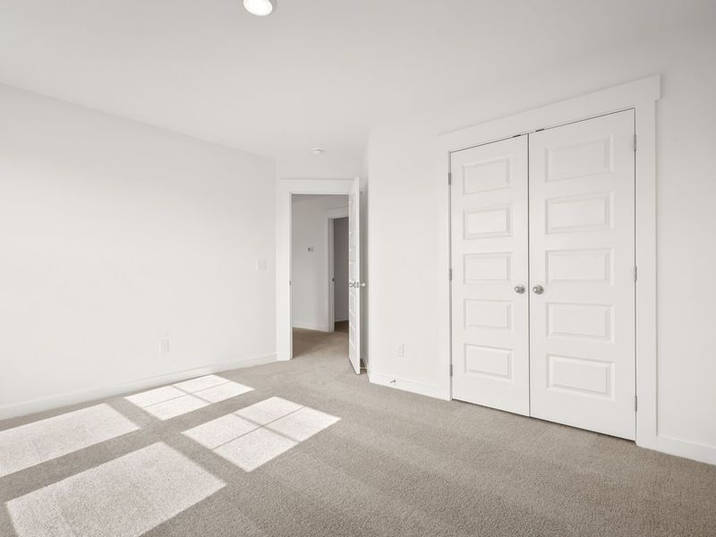 Spacious, unfurnished interior of a new home in Woods Crossing, Gallatin (Image 43).