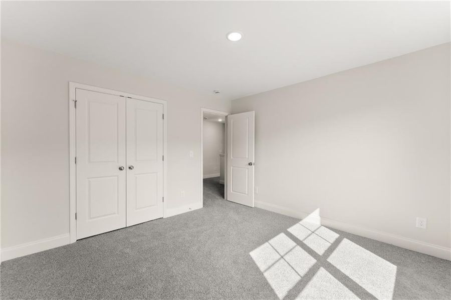 Spacious, unfurnished interior of a new home in , Dawsonville (Image 13).
