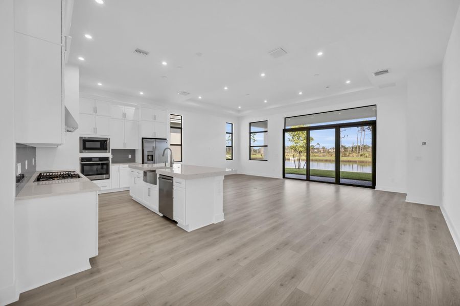 8P3A0266 (1) 8P3A0266 (1)