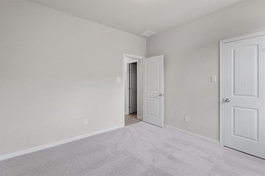 Spacious, unfurnished interior of a new home in Morningstar, Georgetown (Image 25). Spacious, unfurnished interior of a new home in Morningstar, Georgetown (Image 25).