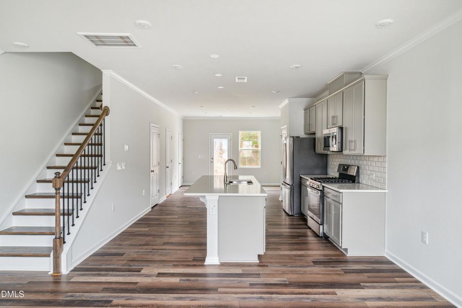 SUN_TraceOldeTowne_Pic_Meredith_07 SUN_TraceOldeTowne_Pic_Meredith_07