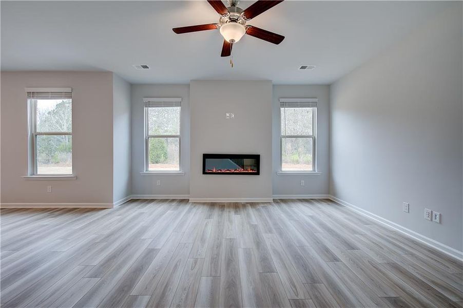 Spacious, unfurnished interior of a new home in Adagio, Dacula (Image 18).
