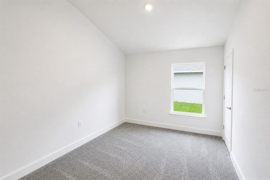 Spacious, unfurnished interior of a new home in Harmony Central, St. Cloud (Image 27).