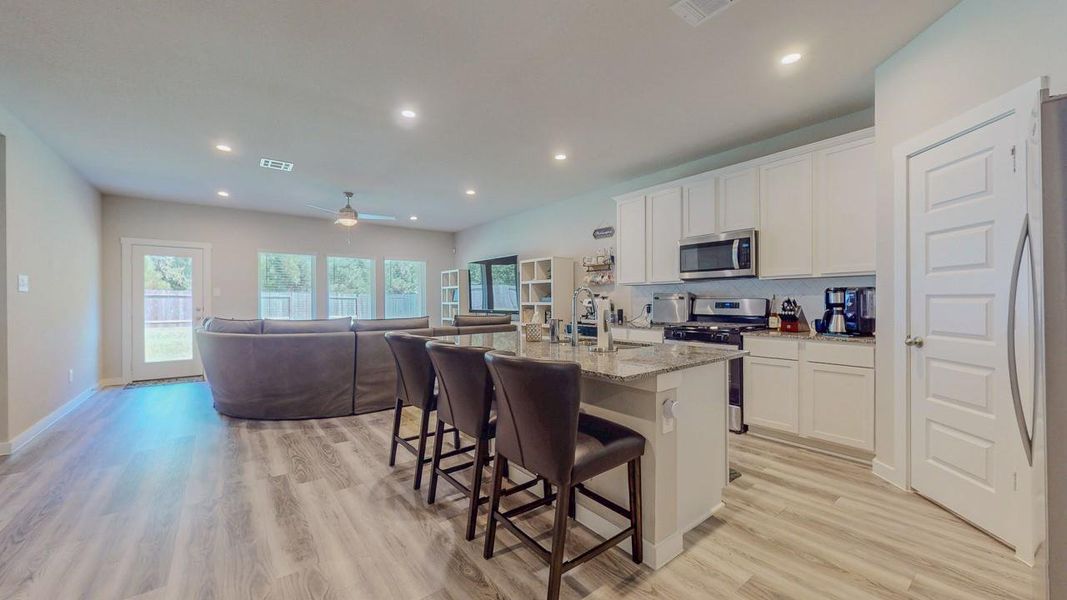 Furnished interior view inside a new home in , Beaumont (Image 35).