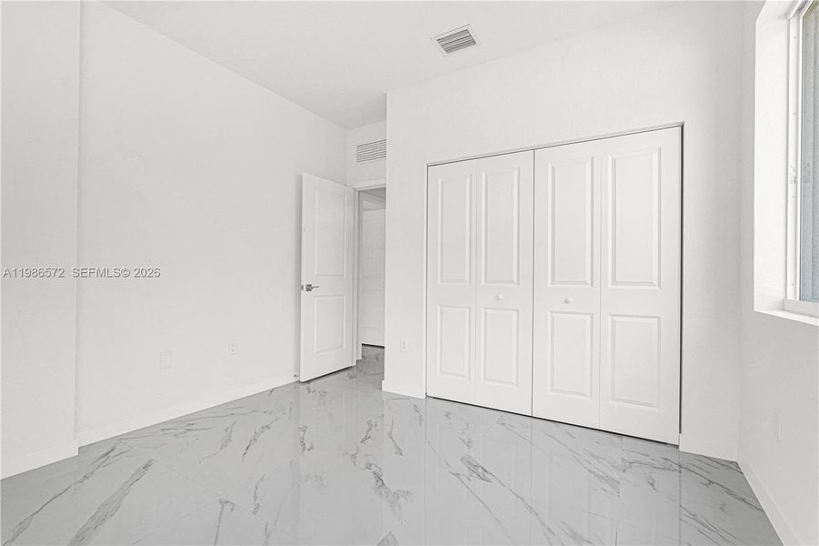 Spacious, unfurnished interior of a new home in , Miami (Image 49).