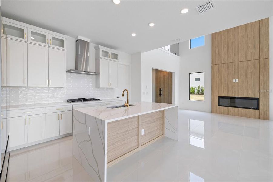 Furnished interior view inside a new home in , Montverde (Image 7).