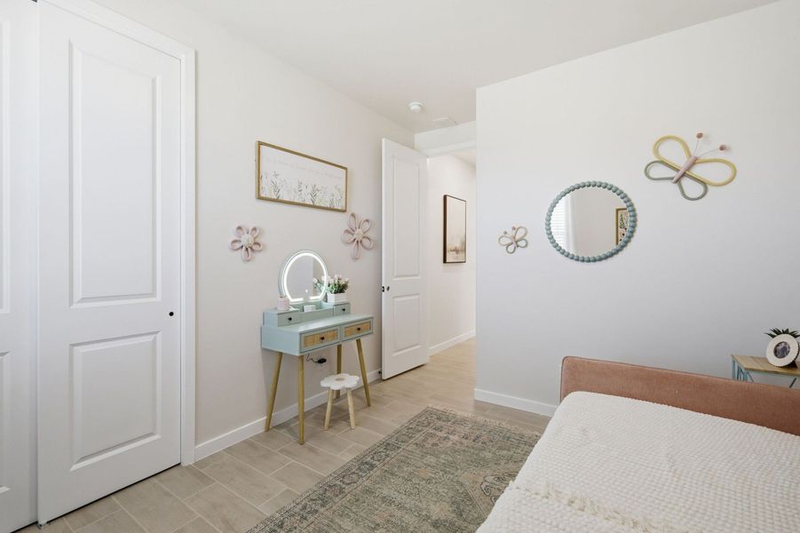 Representative furnished interior of a home built from the Valencia by Hakes Brothers in Verdancia, El Paso (Image 29).