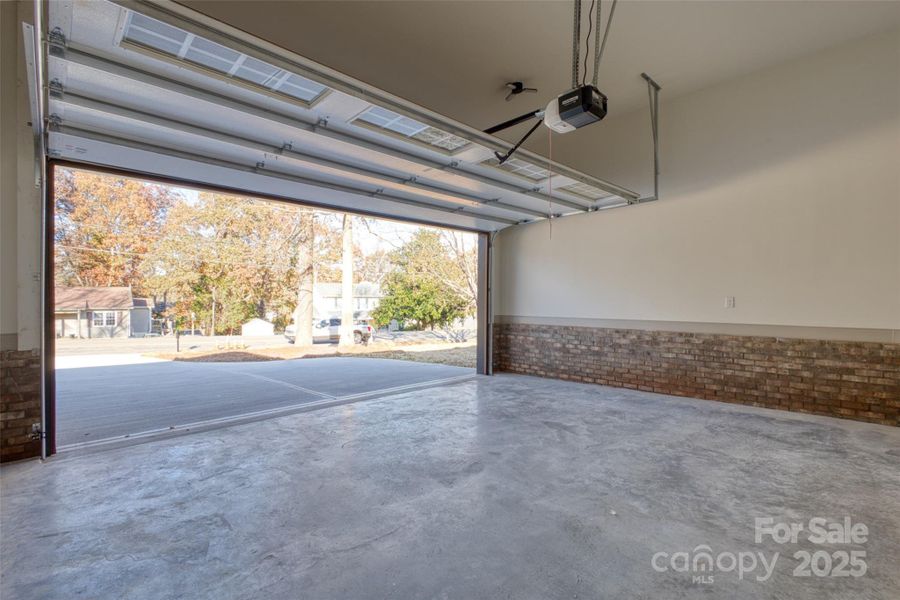 Spacious, unfurnished interior of a new home in , Rock Hill (Image 34). Spacious, unfurnished interior of a new home in , Rock Hill (Image 34).