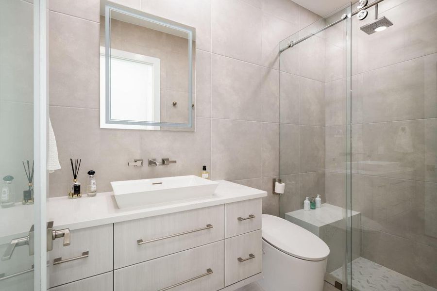 50-web-or-mls-1930_Frosted_Turquoise_Way