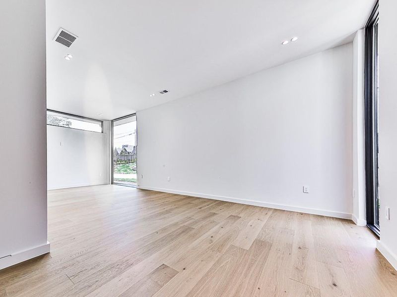 Spacious, unfurnished interior of a new home in , Marietta (Image 49). Spacious, unfurnished interior of a new home in , Marietta (Image 49).