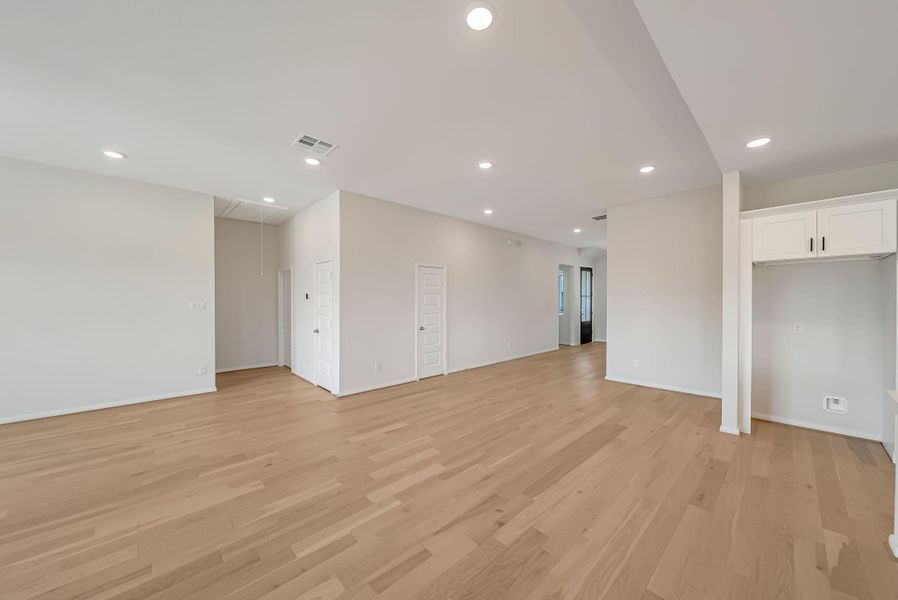 Flex Space as you come in the home. Flex Space as you come in the home.