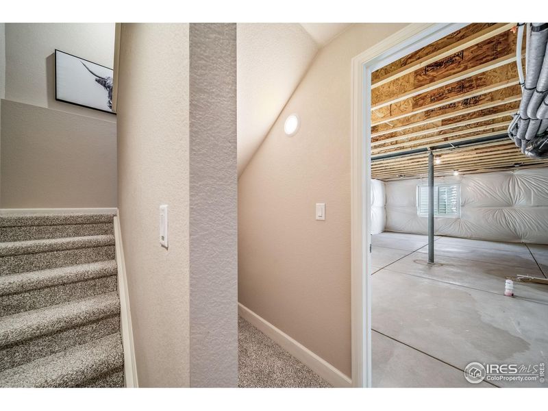 Spacious, unfurnished interior of a new home in , Johnstown (Image 23).