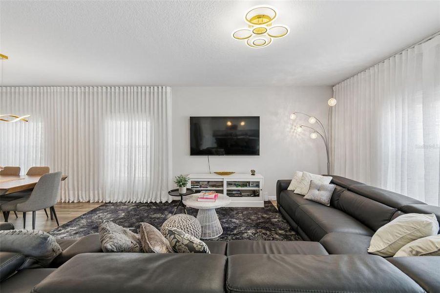 Furnished interior view inside a new home in , Haines City (Image 9).