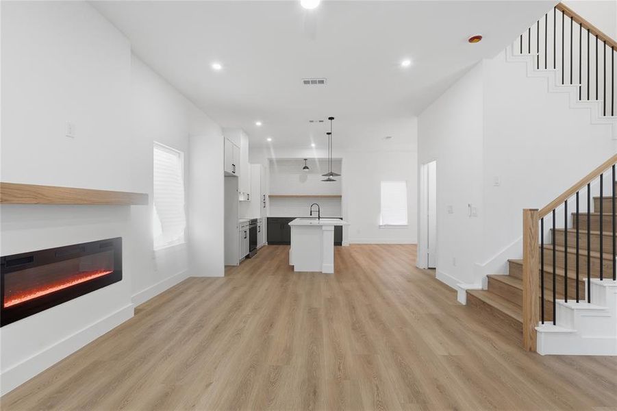 Spacious, unfurnished interior of a new home in , Dallas (Image 14). Spacious, unfurnished interior of a new home in , Dallas (Image 14).