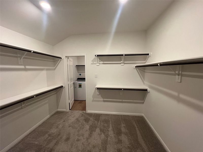 Spacious, unfurnished interior of a new home in , Dayton (Image 23).
