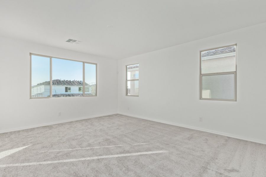 Spacious, unfurnished interior of a new home in Stonehaven, Glendale (Image 21). Spacious, unfurnished interior of a new home in Stonehaven, Glendale (Image 21).