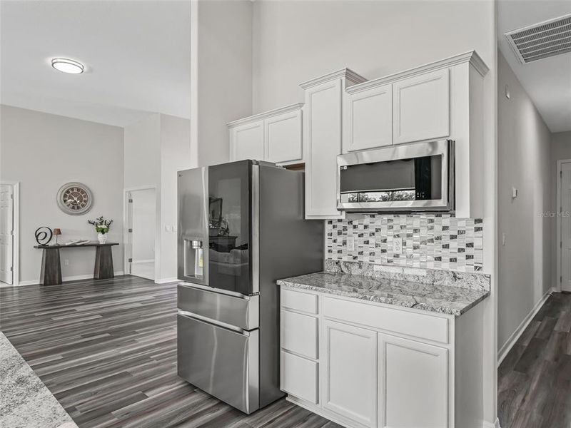 Furnished interior view inside a new home in , Ocala (Image 8).