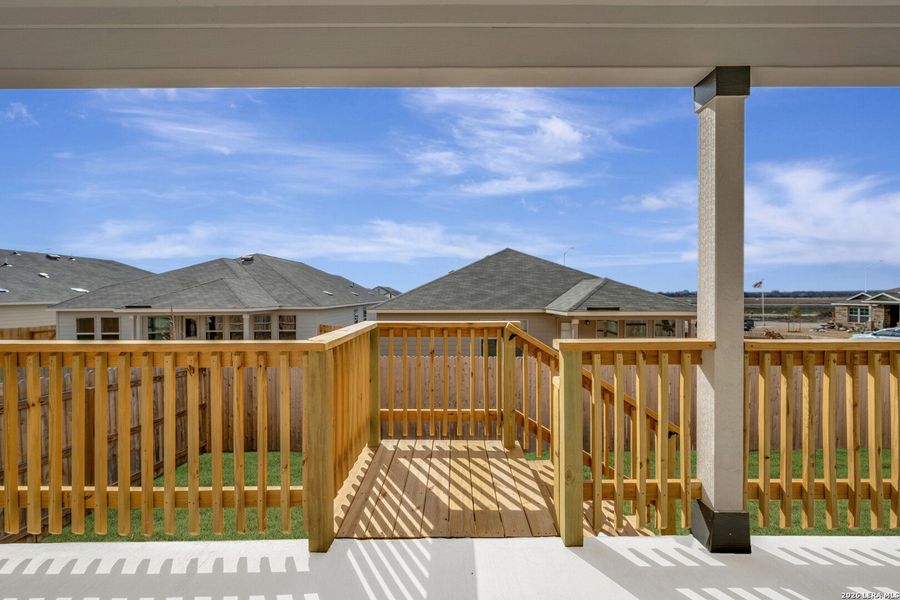 Exterior details and patio area of a home in Greenspoint Heights, Seguin (Image 3).