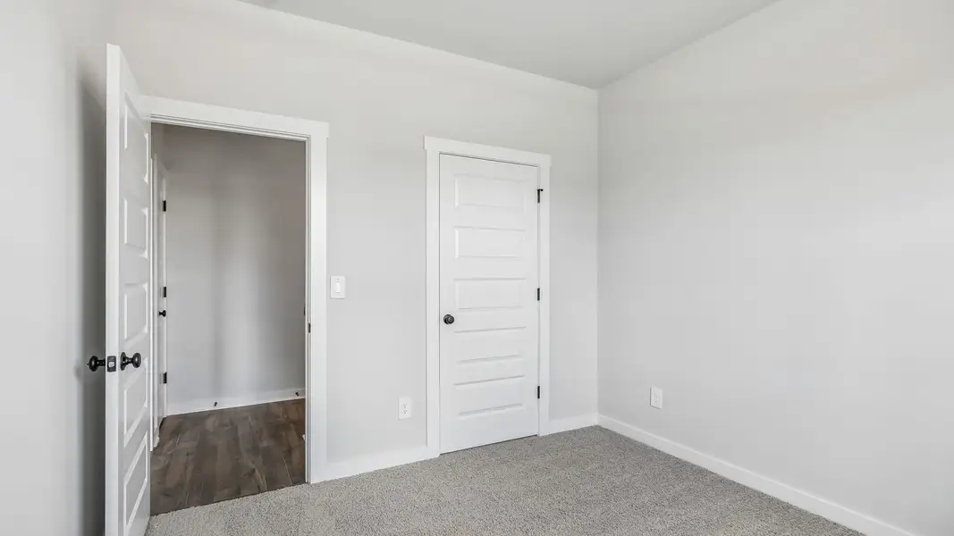 Spacious, unfurnished interior of a new home in Reserve at Hickory Ridge, Columbia (Image 26).