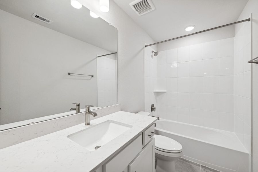 Furnished interior view inside a new home in The Grand Prairie 40’, Hockley (Image 12). Furnished interior view inside a new home in The Grand Prairie 40’, Hockley (Image 12).