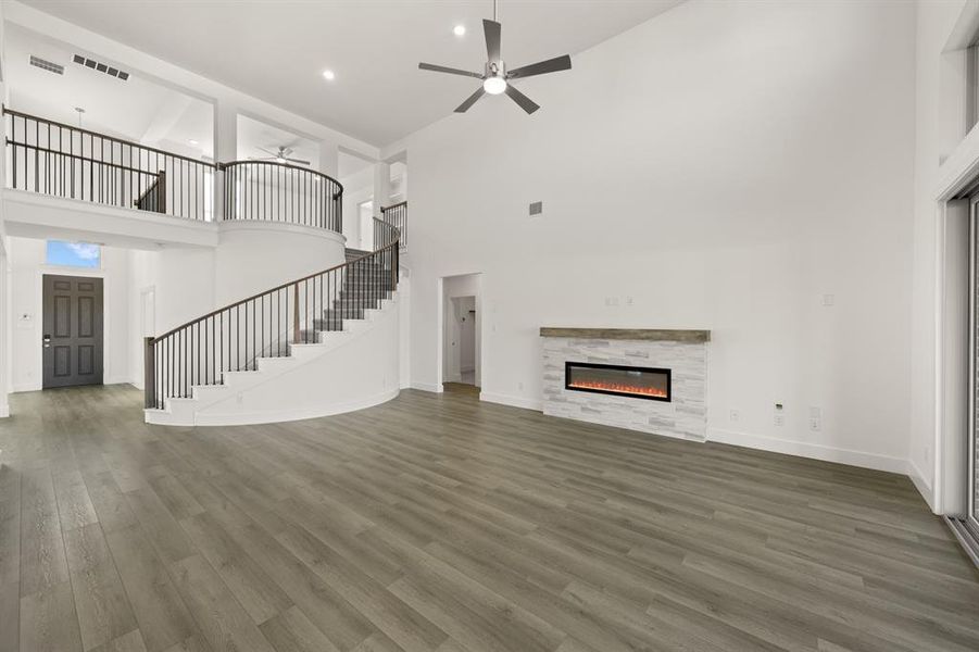 1811 Fannin- Living Room (1) 1811 Fannin- Living Room (1)