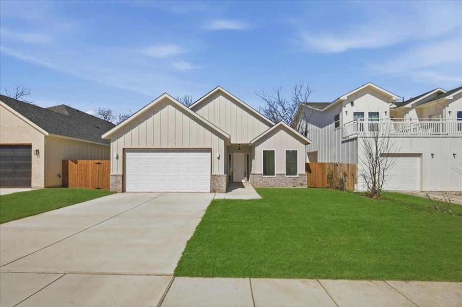 Front exterior of a new home in , Fort Worth, TX, highlighting curb appeal (Image 19). Front exterior of a new home in , Fort Worth, TX, highlighting curb appeal (Image 19).