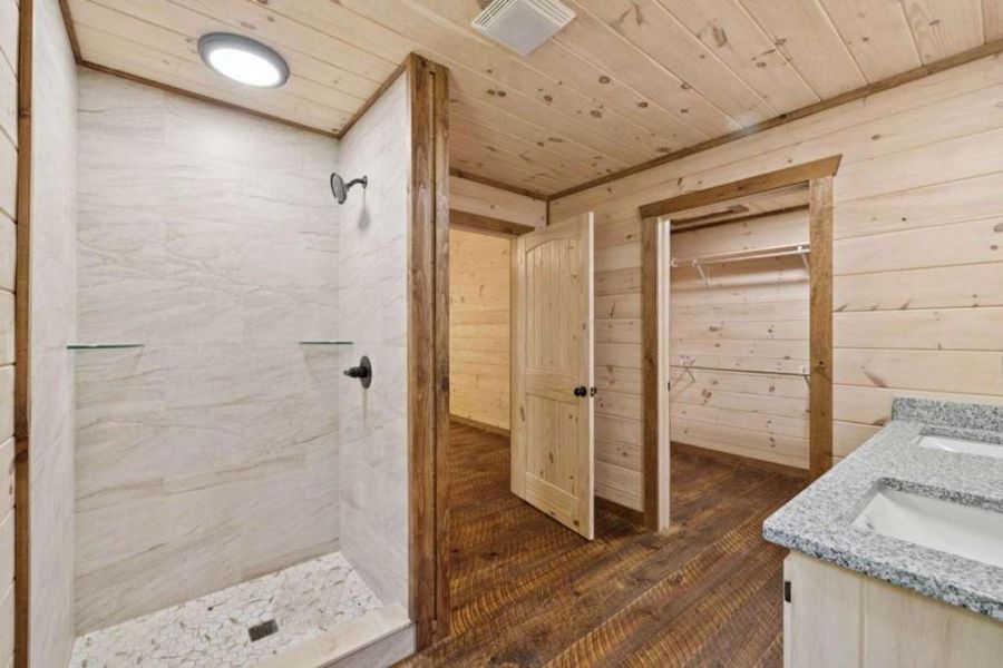 Image 28 of a home in . Image 28 of a home in .