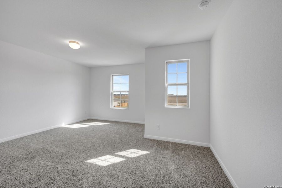 Spacious, unfurnished interior of a new home in Greenspoint Heights, Seguin (Image 31).