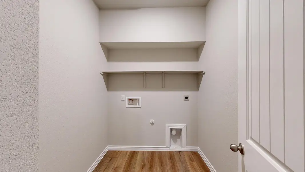 Spacious, unfurnished interior of a new home in Turnbo Ranch Traditions, Killeen (Image 19). Spacious, unfurnished interior of a new home in Turnbo Ranch Traditions, Killeen (Image 19).