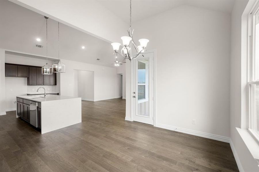 10610 Winter Wheat- Dining-1 10610 Winter Wheat- Dining-1