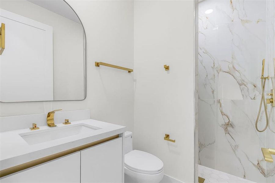 Furnished interior view inside a new home in , Port Charlotte (Image 9).