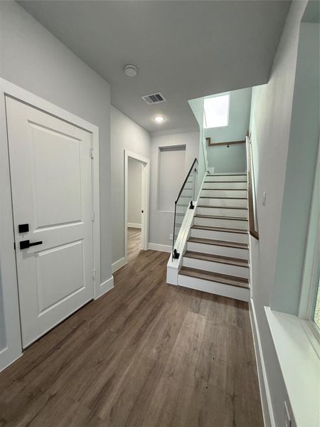 Spacious, unfurnished interior of a new home in , Houston (Image 30).