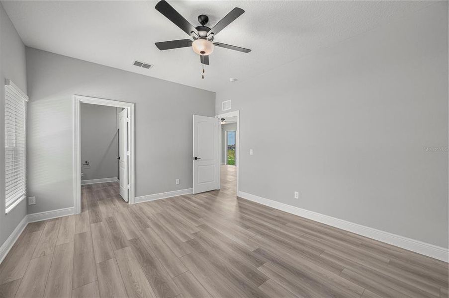 Spacious, unfurnished interior of a new home in Gum Lake Preserve, Lake Alfred (Image 21). Spacious, unfurnished interior of a new home in Gum Lake Preserve, Lake Alfred (Image 21).