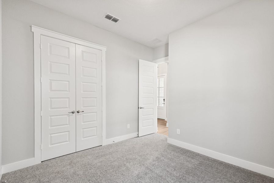 Spacious, unfurnished interior of a new home in ARTAVIA 50' Homesites, Conroe (Image 13).