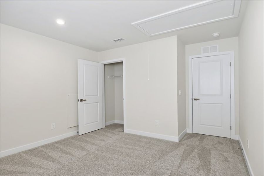 Spacious, unfurnished interior of a new home in Emory Park, Five Forks (Image 22).