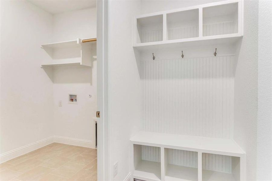 Spacious, unfurnished interior of a new home in Courts of Bonnie Brae, Denton (Image 14).