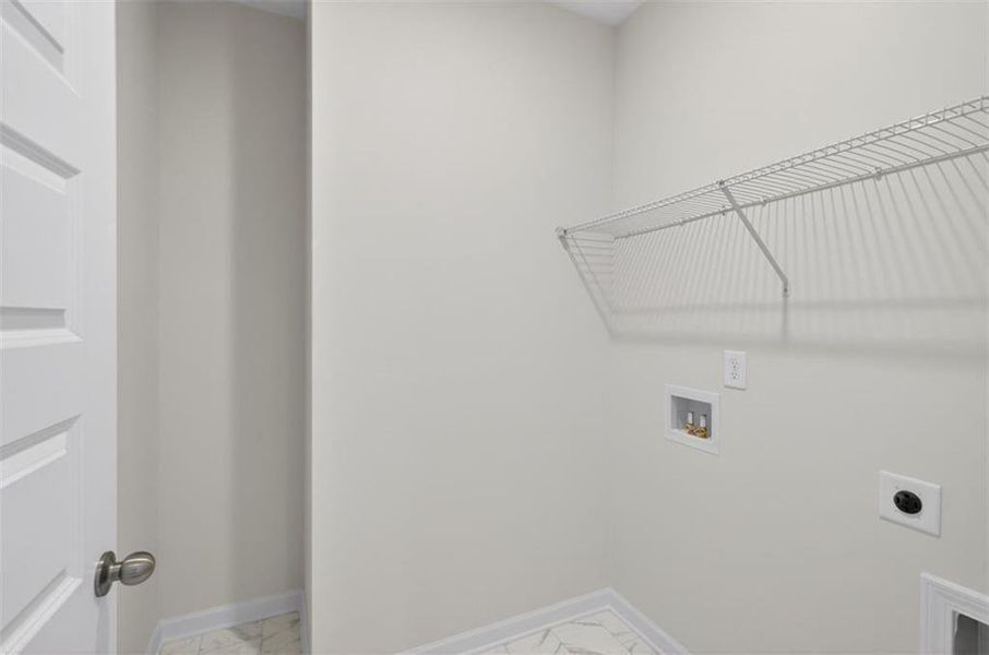 Spacious, unfurnished interior of a new home in Summerfield Place, Carrollton (Image 19).