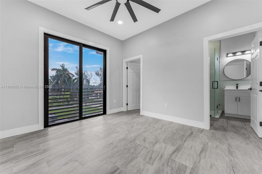 Spacious, unfurnished interior of a new home in , Miami (Image 83).