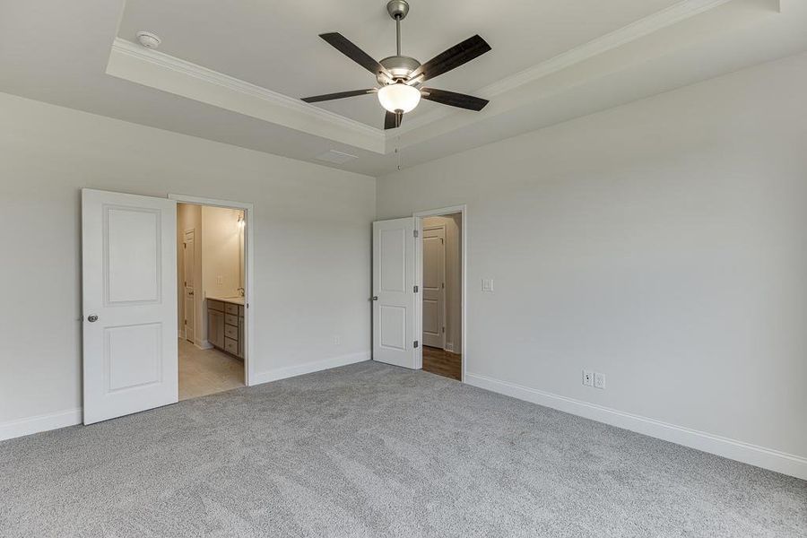 Spacious, unfurnished interior of a new home in , Jefferson (Image 17).