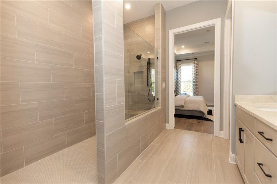 Furnished interior view inside a new home in Aberdeen, Hoschton (Image 14).