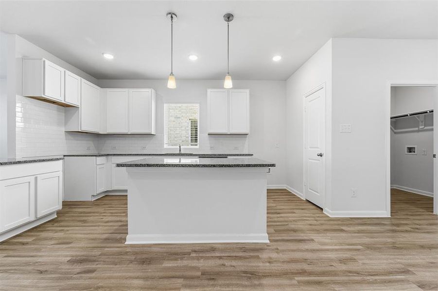 Furnished interior view inside a new home in La Terra, Celina (Image 9).