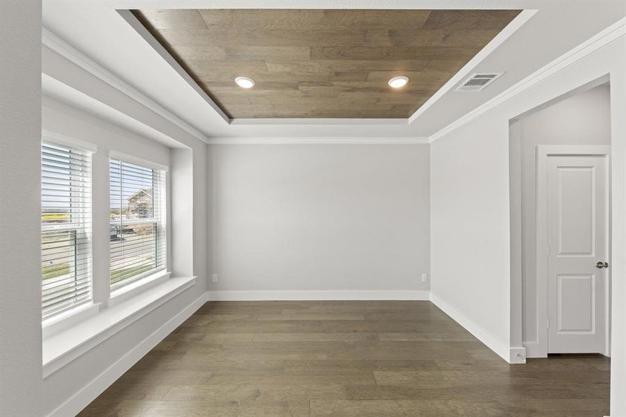 Spacious, unfurnished interior of a new home in Villages of Creekwood, Frisco (Image 11). Spacious, unfurnished interior of a new home in Villages of Creekwood, Frisco (Image 11).