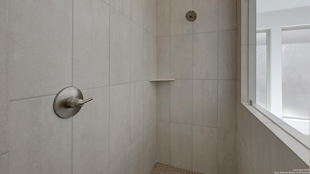 Close-up of interior finishes inside a home in Ranches At Creekside 55', Boerne (Image 17). Close-up of interior finishes inside a home in Ranches At Creekside 55', Boerne (Image 17).