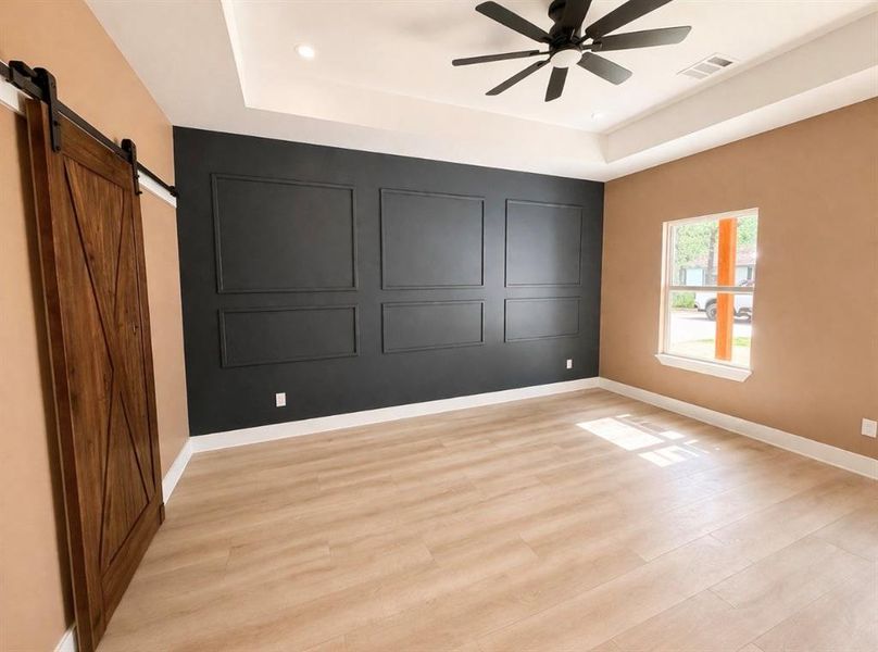 Spacious, unfurnished interior of a new home in , Quinlan (Image 3).